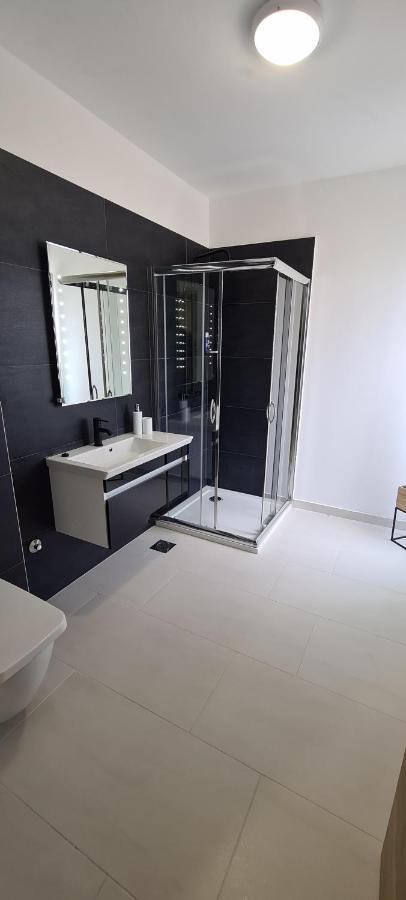 Apartments House Novel โนวาลยา ภายนอก รูปภาพ