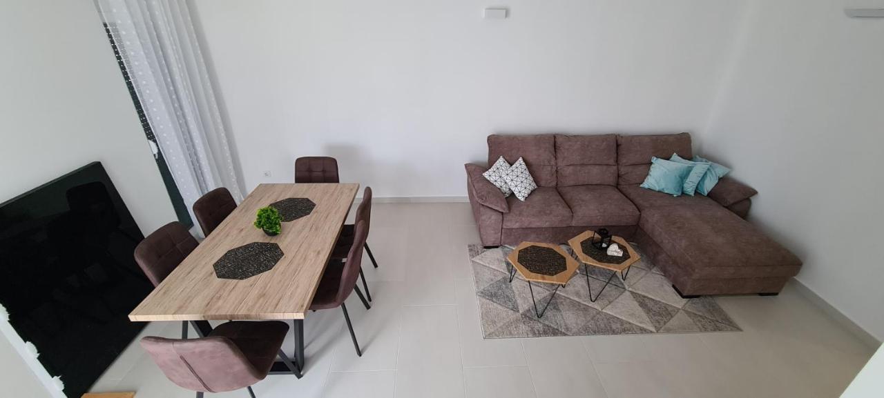 Apartments House Novel โนวาลยา ภายนอก รูปภาพ