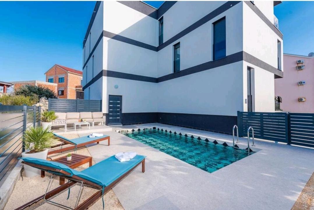 Apartments House Novel โนวาลยา ภายนอก รูปภาพ