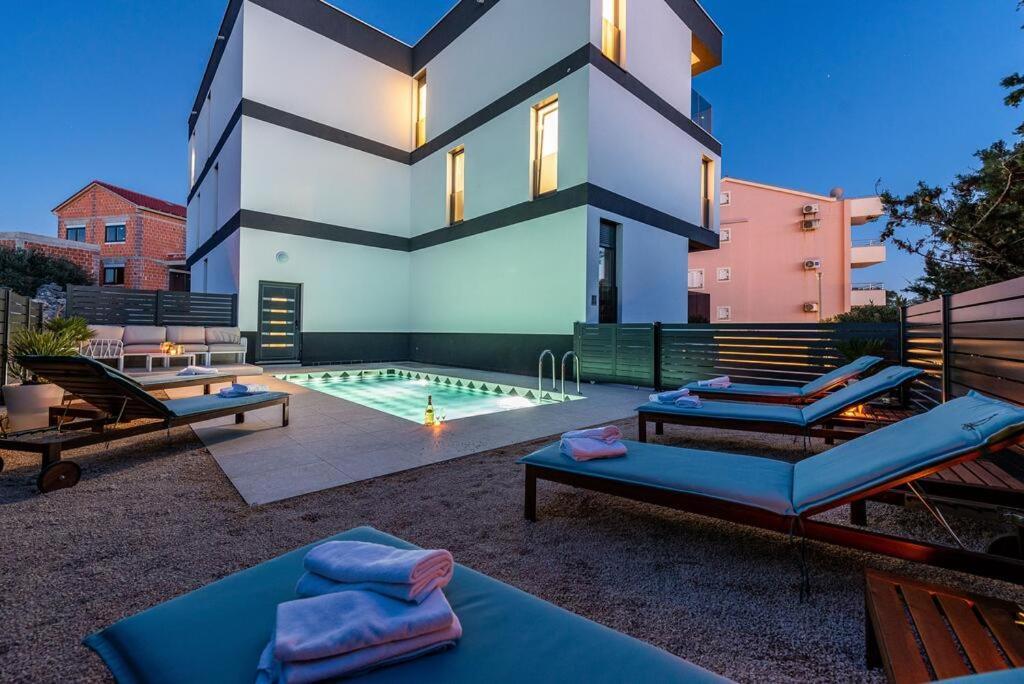 Apartments House Novel โนวาลยา ภายนอก รูปภาพ